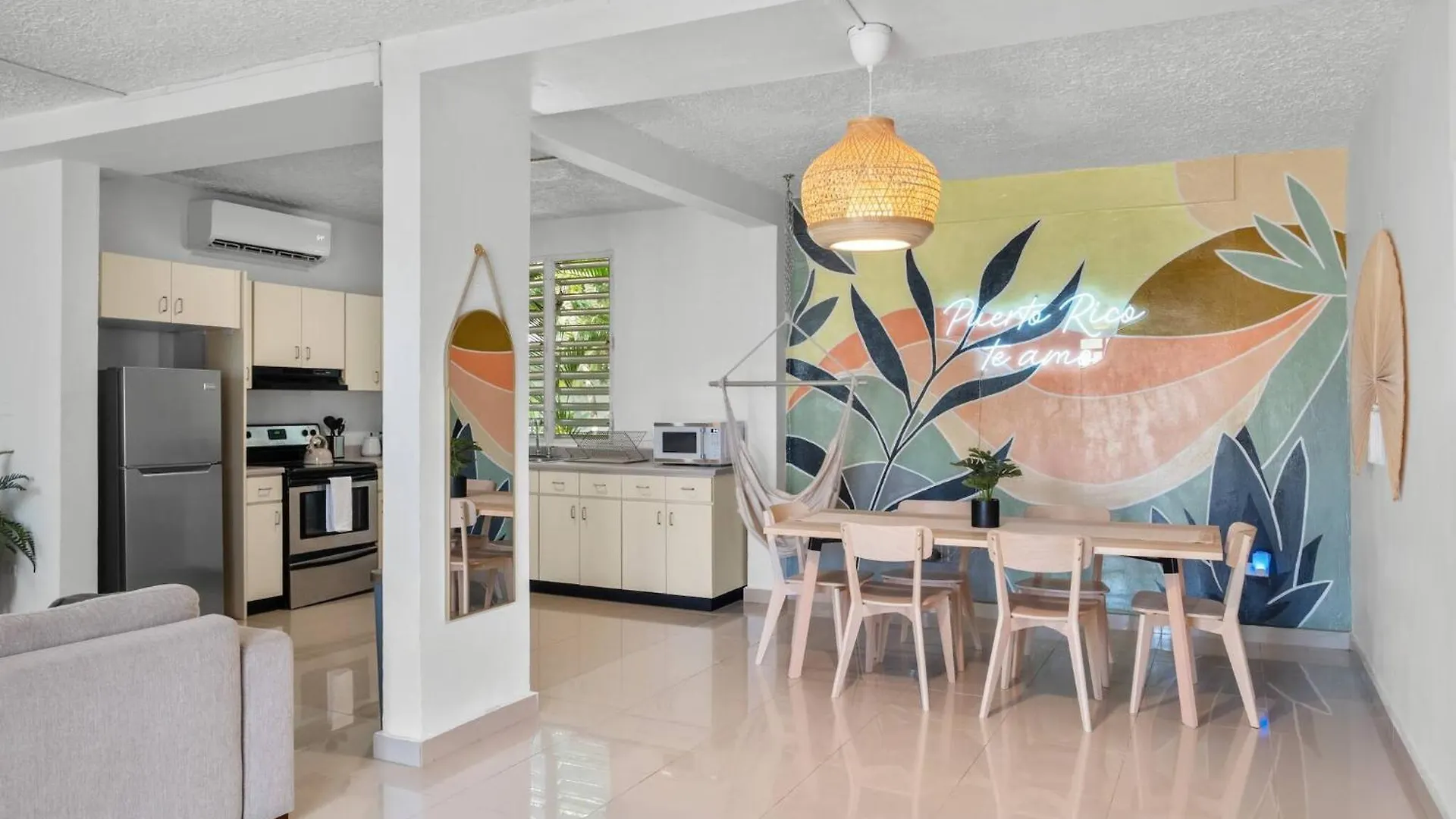 Kontakt z San Juan Home Steps Away From The Beach